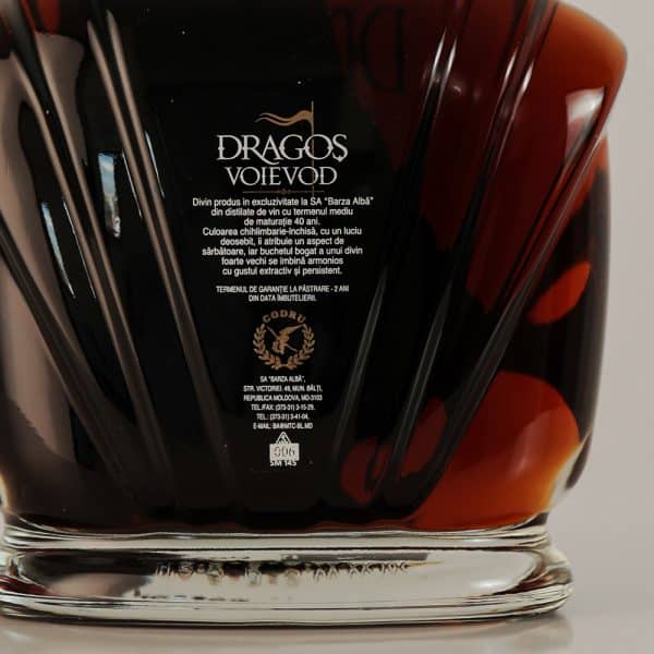 BARZA ALBA XXO DRAGOS VOIEVOD 40 ANI 44% 0,7L în cutie premium - Image 2